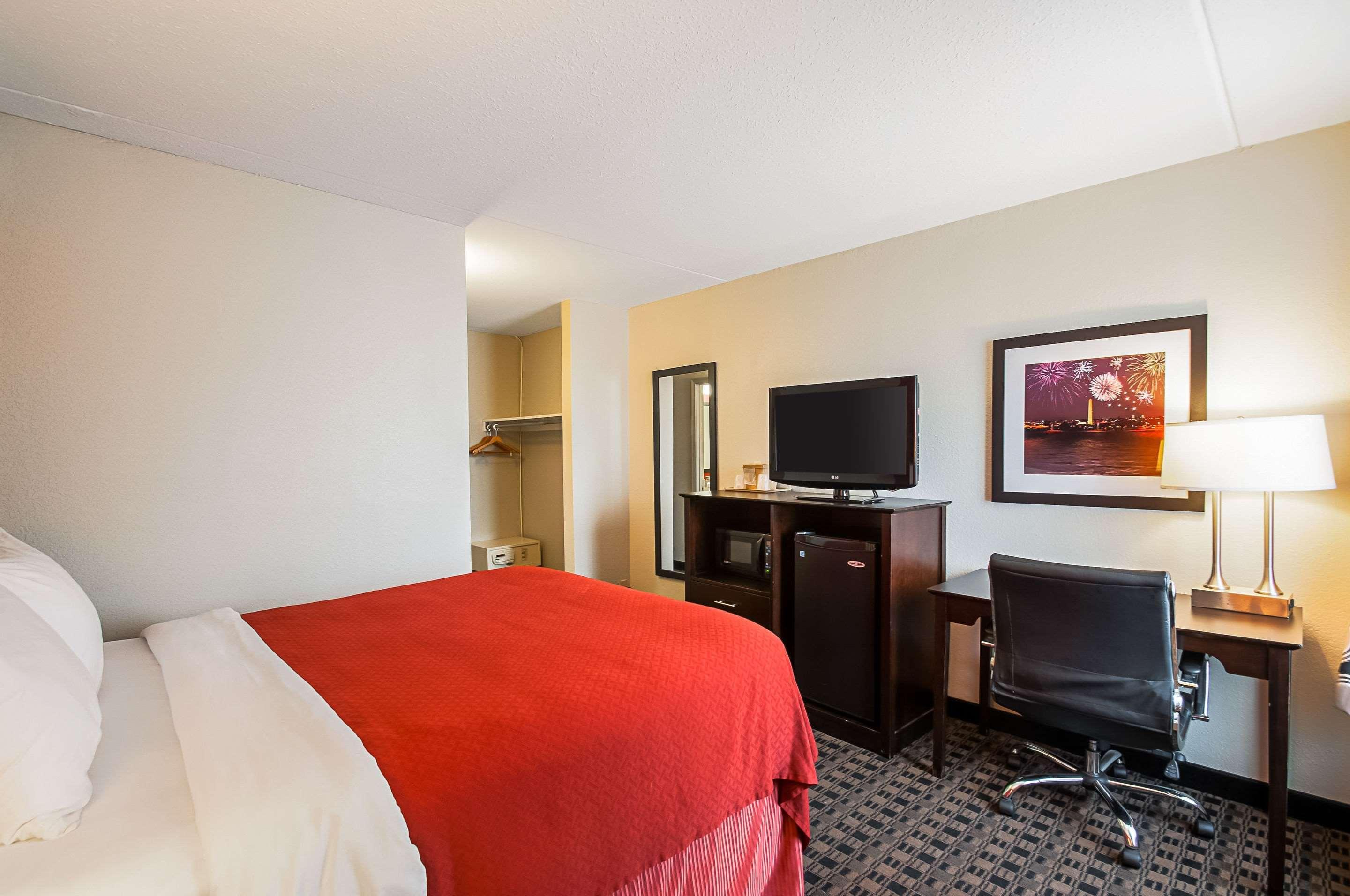 Quality Inn Near Potomac Mills Woodbridge Exterior foto