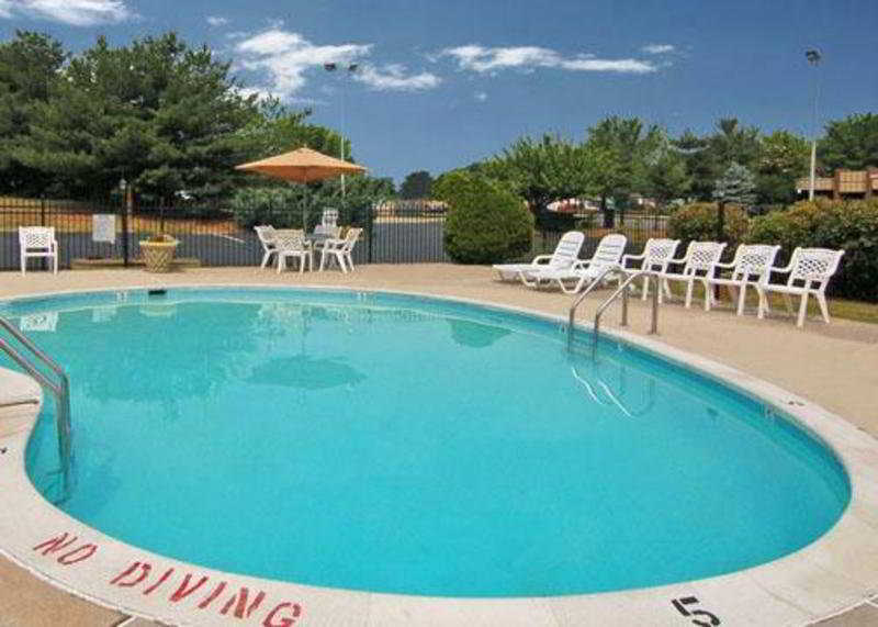 Quality Inn Near Potomac Mills Woodbridge Exterior foto