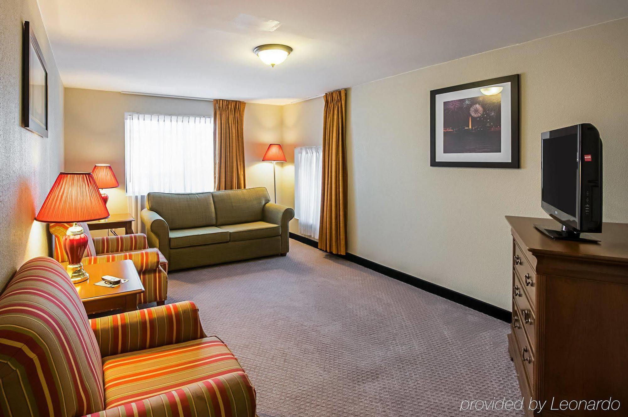 Quality Inn Near Potomac Mills Woodbridge Exterior foto